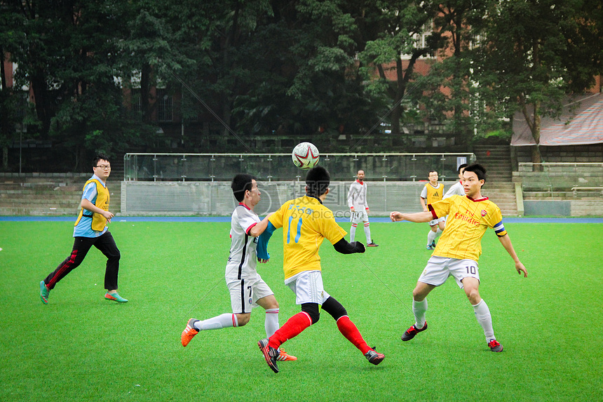 头球破门 头球破门